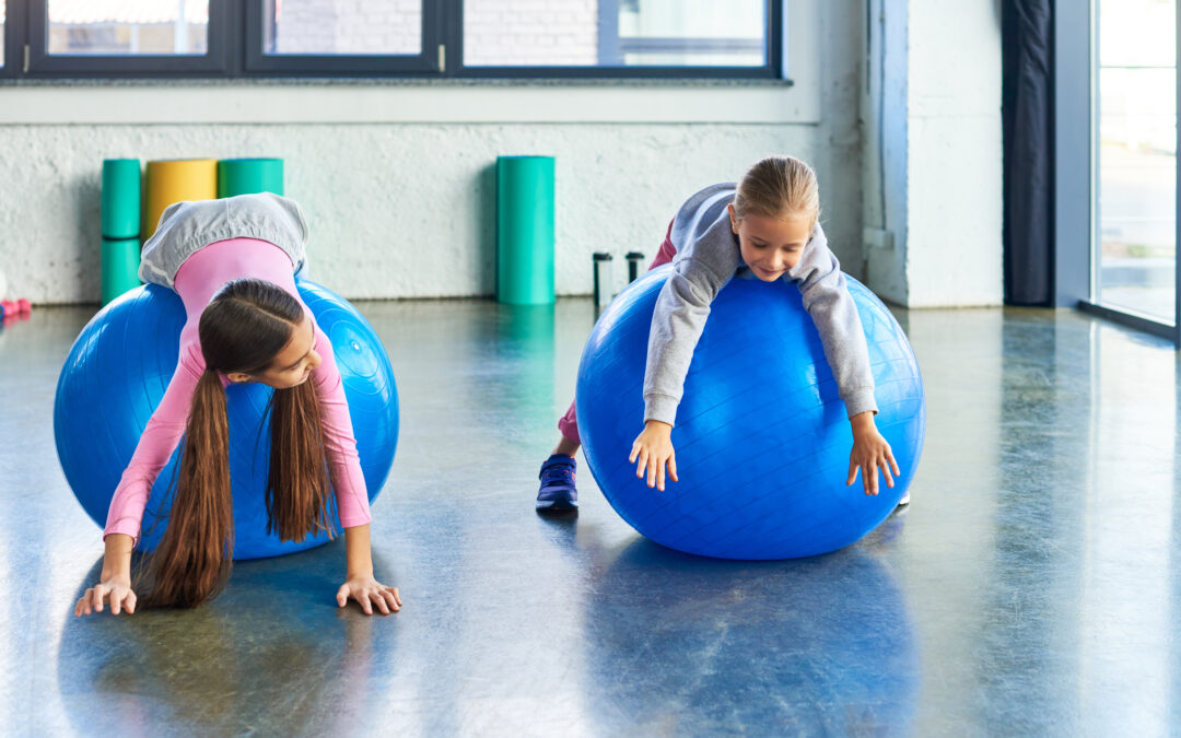 Fine Motor vs. Gross Motor Skills: A Parent’s Guide